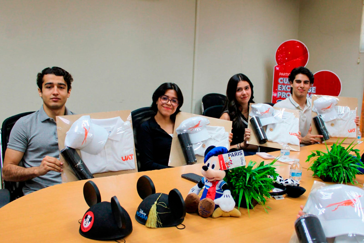 Seleccionan a estudiantes de la UAT en programa internacional de Disney
