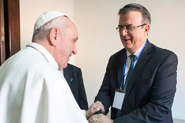 Marcelo Ebrard lamenta muerte del Papa Francisco