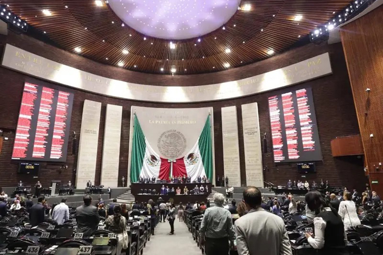 Diputados aprueban Ley de Obras Públicas