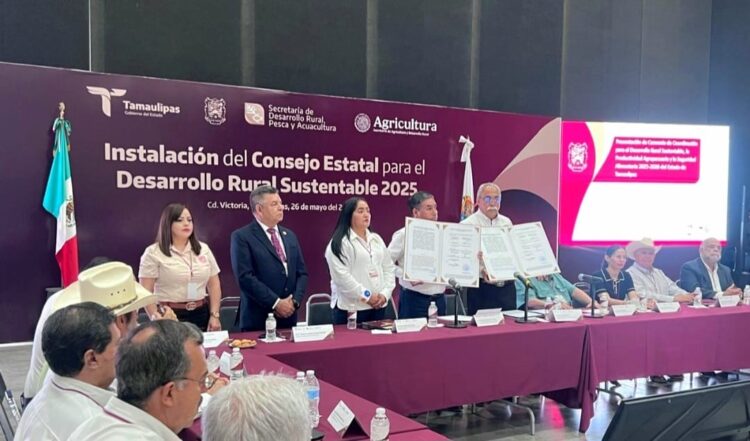 Participa Presidenta Verónica Aguirre en el Consejo Estatal para el Desarrollo Rural