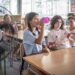 Profes no soportan el calor; exigen clases en línea