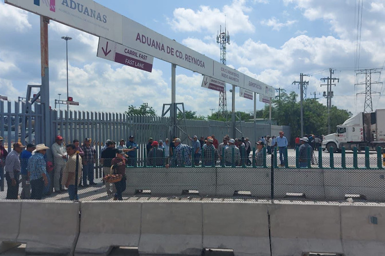 Sorgueros reactivan bloqueos en la frontera
