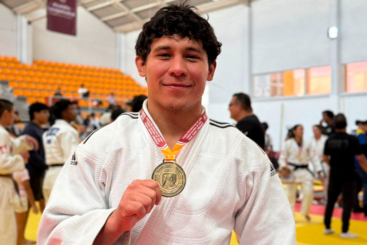Estudiante de la UAT cuelga el oro en Nacional de Judo