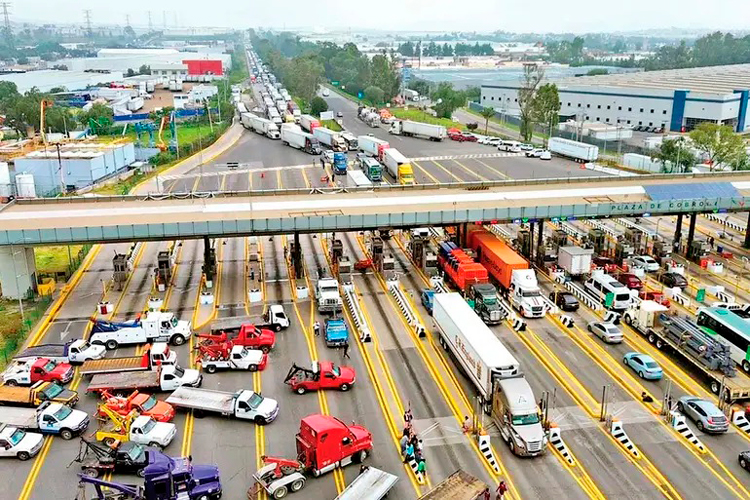 Transportistas ‘afilan’ reclamos y bloqueos