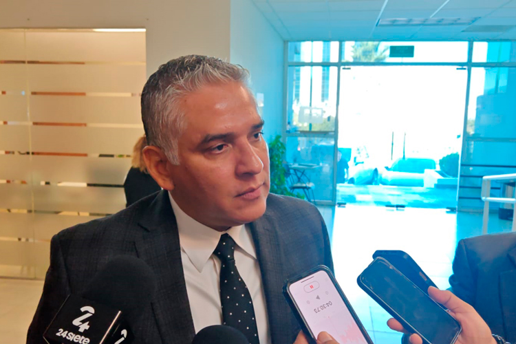 Auditoría presenta denuncias contra funcionarios corruptos