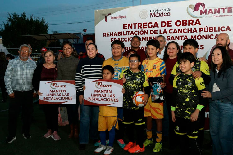 Rescata Patty Chío cancha de fútbol en el Santa Mónica