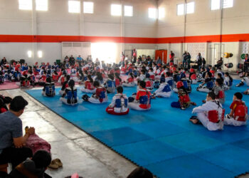 Destacan estudiantes de la UAT en Nacional de Esgrima