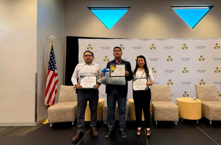 Talento de la UAT conquista certamen de tecnología en Texas