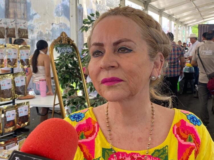 Más de 49 mil estudiantes reciben lentes en Tamaulipas