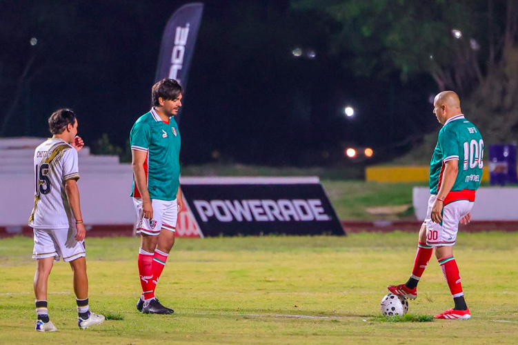 Leyendas futboleras reviven en Reynosa