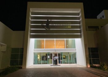 Vinculan a proceso a exsecretaria