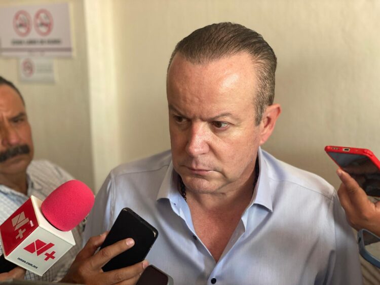 Carlos Canturosas respalda revisar perfiles de candidatos