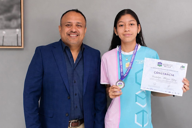 Destaca alumna de la UAT entre las jóvenes con mayor talento matemático en México