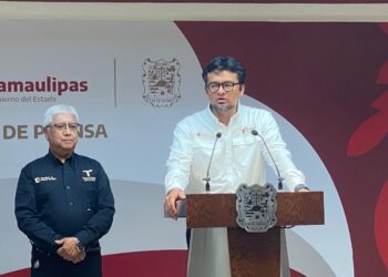 Maestros protestan en delegación del ISSSTE en Tamaulipas