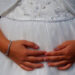 Van contra bodas infantiles