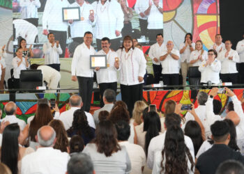 Rector de la UAT fortalece lazos en sesión nacional de la ANUIES