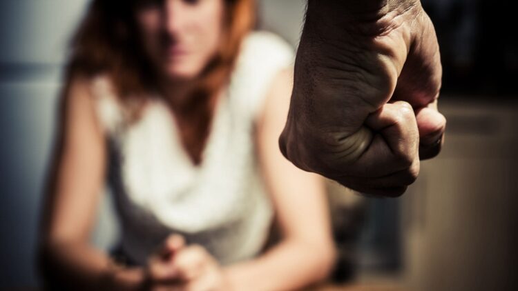 Atienden en 3 meses a 875 mujeres por violencia