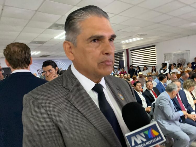 Manchas preocupan a pescadores