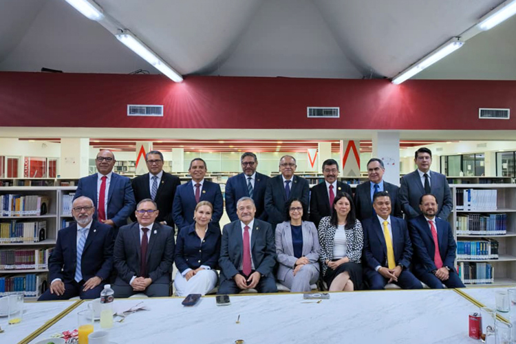 UAT firma alianza con ASF