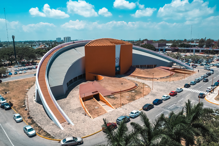 UAT conmemora su 76 aniversario