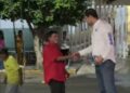 Jóvenes con ‘Tico’ apoyan a familias