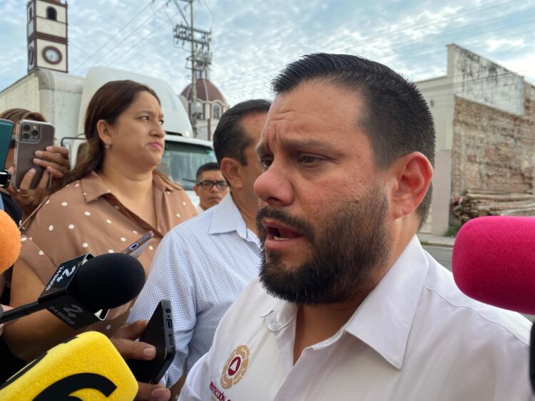 Detienen a 10 personas y cerca de 20 vehículos en operativos